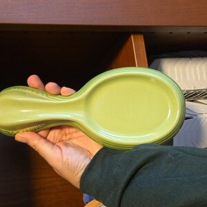 Le creuset spoon rest Palm!